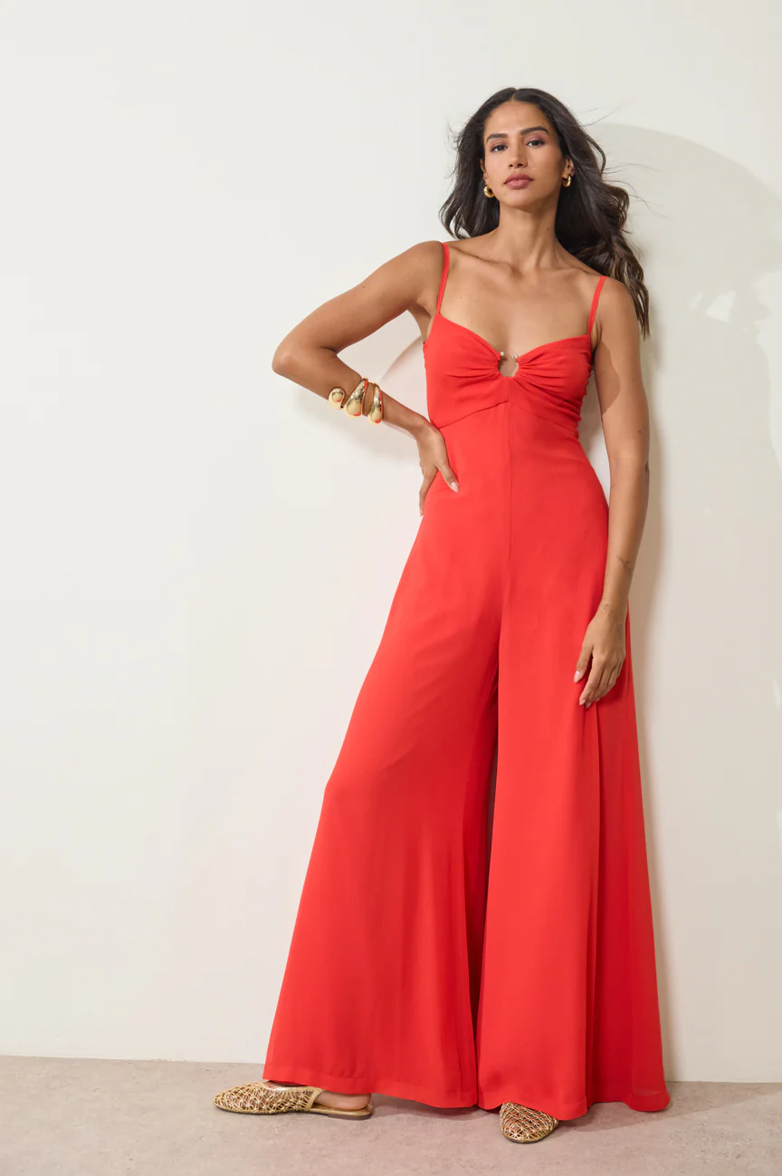 251310_forma_kokkino_5_1366x