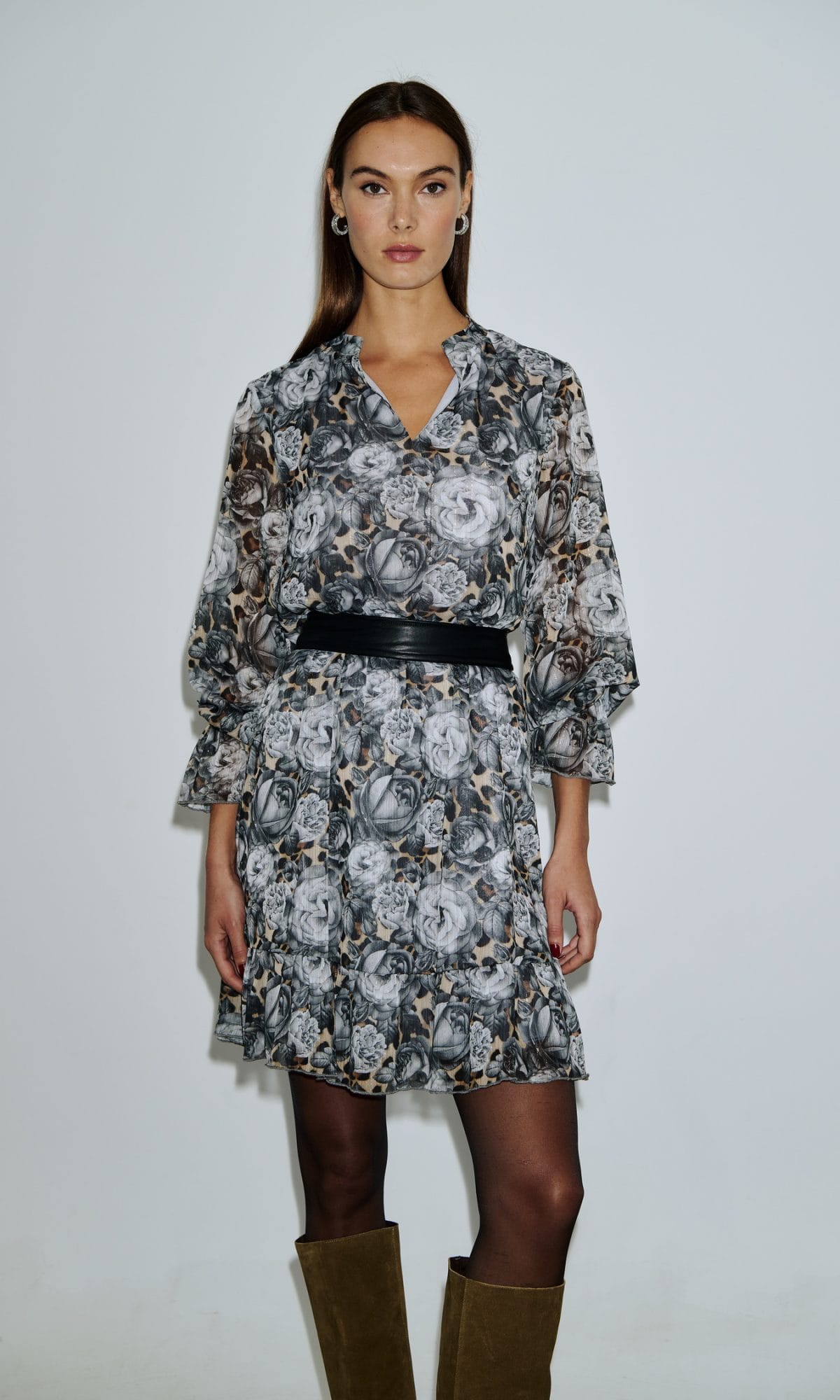 Φόρεμα εμπριμέ κοντό