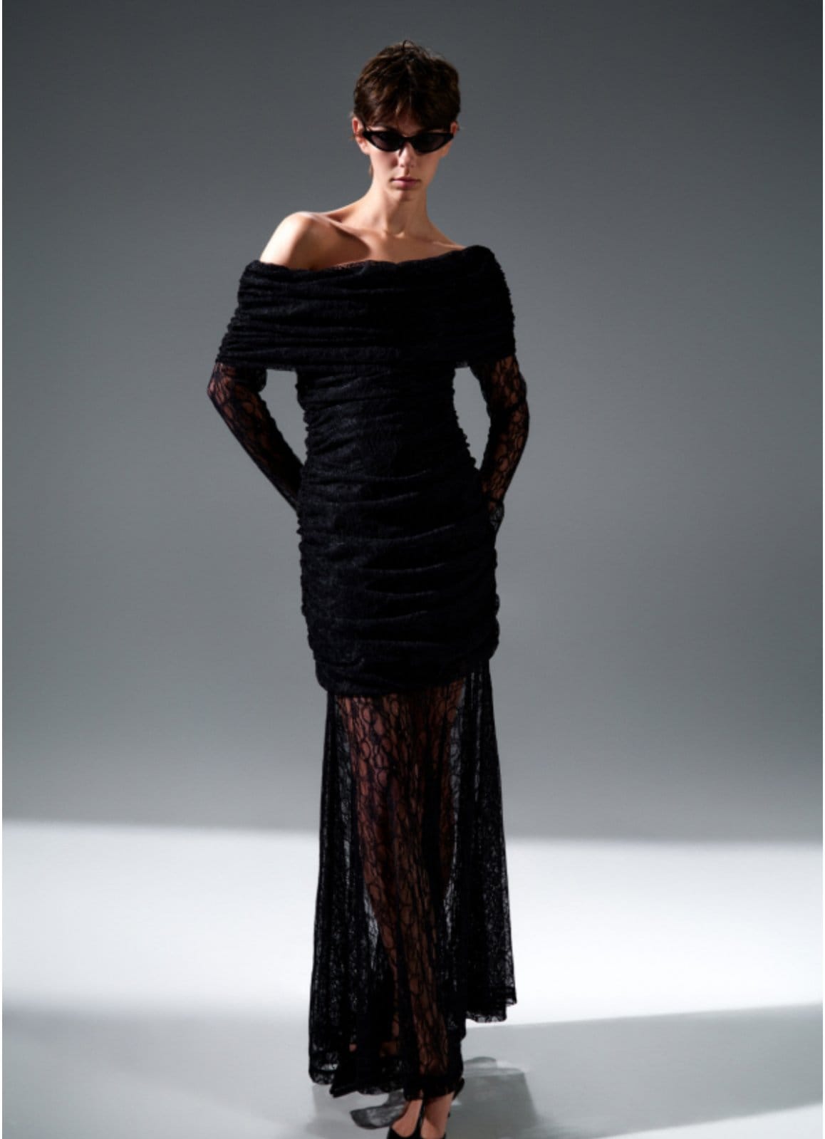 Φόρεμα Με Δαντέλα